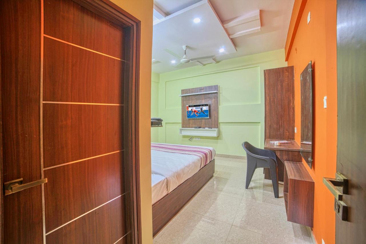 Redkey Inn Hotel Near Bangalore Airport Airport Pickup & Drop Available 24X7 Yelahanka 外观 照片
