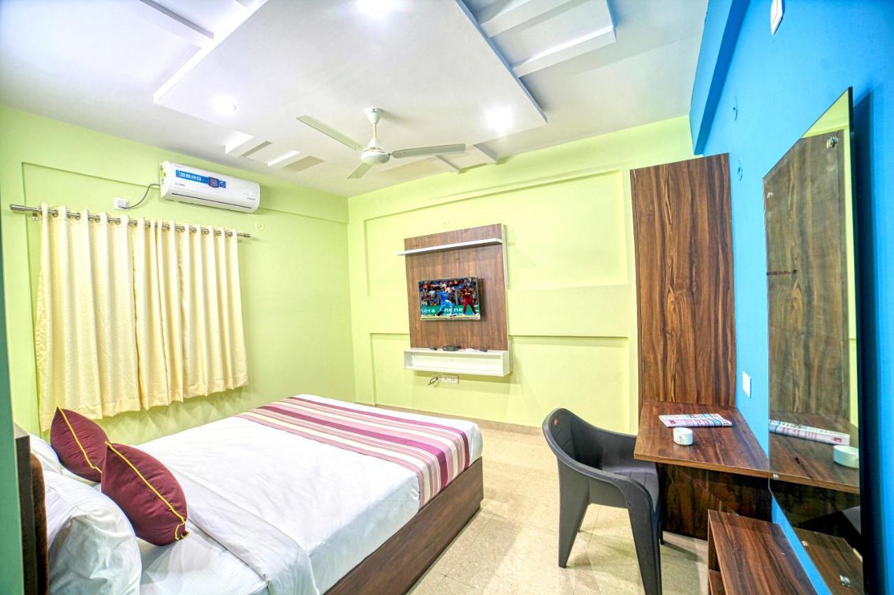 Redkey Inn Hotel Near Bangalore Airport Airport Pickup & Drop Available 24X7 Yelahanka 外观 照片