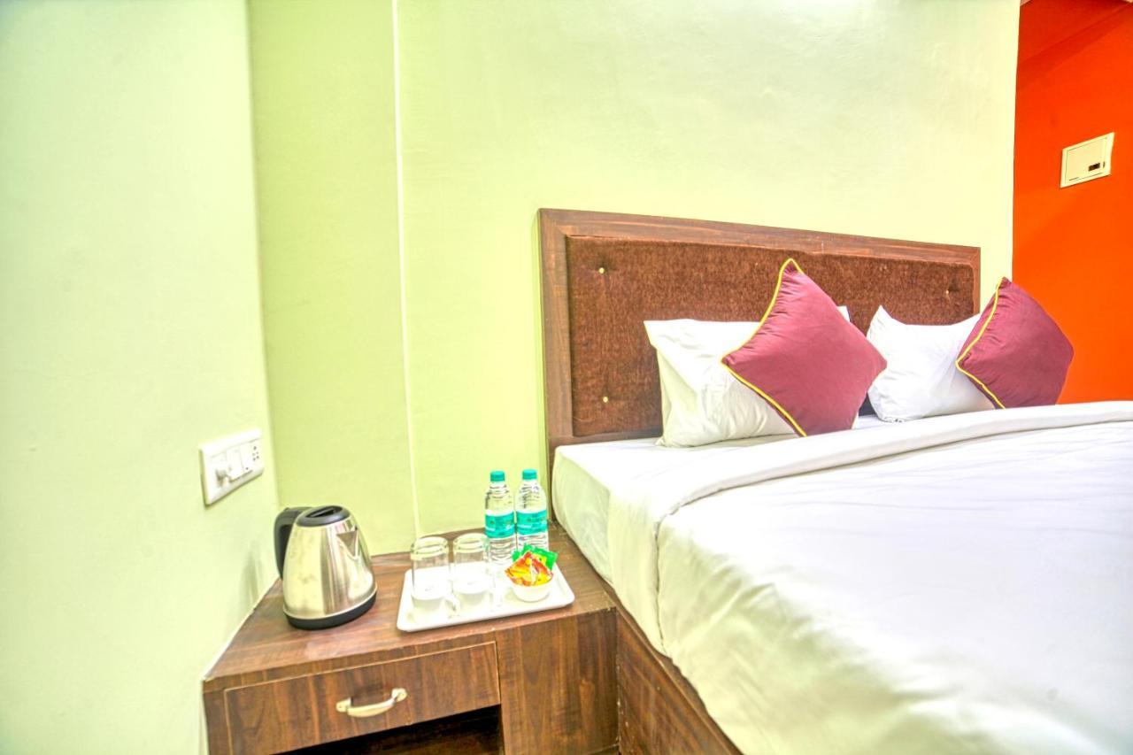 Redkey Inn Hotel Near Bangalore Airport Airport Pickup & Drop Available 24X7 Yelahanka 外观 照片